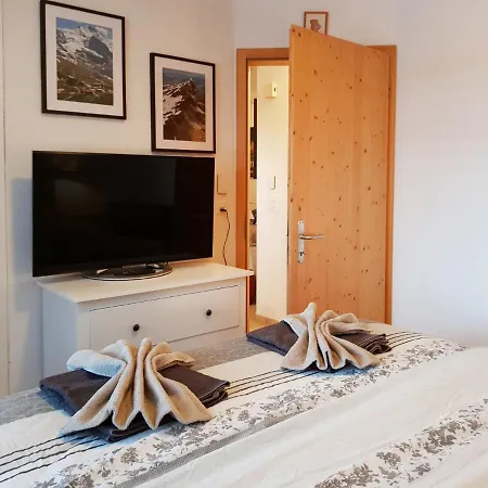 Mountain Panorama By Interhome Apartamento Sundlauenen